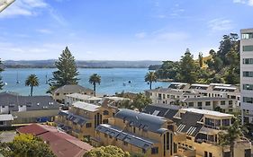 Ocean View Beach Escape - Top Floor Apartments, Mt Maunganui Base
